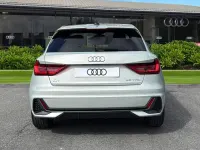 Nouă Audi A1 Sportback S-Line 110 CP (80 kW) 2026 Argintiu Hatchback