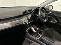 Used Audi Q3 Design 147 HP (108 kW) 2023 White SUV