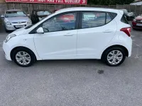 Used Hyundai i10 SE 87 HP (63 kW) 2015 White Hatchback