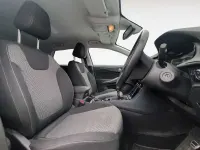 Used Vauxhall Grandland X Design Edition 130 HP (95 kW) 2019 White SUV