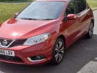 Used Nissan Pulsar N-Connecta 115 HP (84 kW) 2016 Red Hatchback