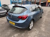 Used Vauxhall Astra SRi 115 HP (84 kW) 2015 Blue Hatchback