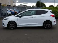 Usado Ford Fiesta ST-Line X 2018 Blanco Utilitario