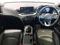 Used Kia XCeed 158 HP (116 kW) 2022 Yellow SUV