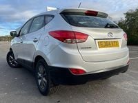Usado Hyundai ix35 135 HP (99 kW) 2014 Prateado SUV