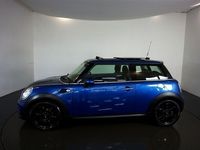 used Mini Cooper Hatch 1.63d-2 OWNER CAR FINISHED IN LIGHTNING BLUE WITH HALF LEATHER UPHO