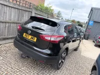 Used Nissan Qashqai N-Connecta 2017 Black SUV