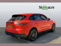 Begagnad Porsche Cayenne 462 HK (339 kW) 2019 Orange SUV