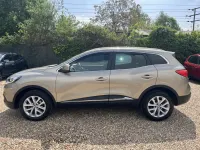 Usado Renault Kadjar Dynamique 110 HP (80 kW) 2017 Bege SUV
