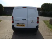 Used Peugeot Partner Premium 131 HP (96 kW) 2024 White MPV