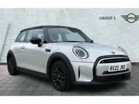 Gebraucht Mini Cooper Classic 136 PS (100 kW) 2022 Weiß Kleinwagen