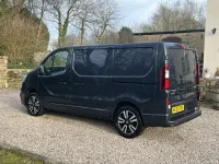 Begagnad Renault Trafic 2022 Grå Minibuss