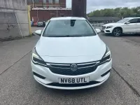 Begagnad Vauxhall Astra SRi 150 HK (110 kW) 2019 Vit Halvkombi