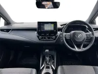 Used Toyota Corolla Design 122 HP (89 kW) 2021 Silver Hatchback