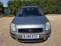 Used Ford Fusion 80 HP (58 kW) 2005 Silver Hatchback