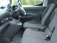 Used Citroën Berlingo 102 HP (75 kW) 2024 White MPV