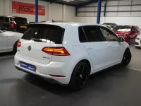 Used VW Golf VII R-line 150 HP (110 kW) 2017 White Hatchback