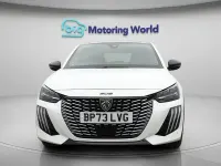 Gebraucht Peugeot 208 GT 100 PS (73 kW) 2024 Weiß Kleinwagen
