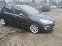 Used Peugeot 308 Active 112 HP (82 kW) 2013 Blue Hatchback