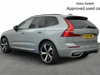 Usado Volvo XC60 Ultra 247 HP (181 kW) 2025 Cinzento SUV