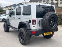 Begagnad Jeep Wrangler Sahara 197 HK (144 kW) 2011 Silver SUV