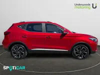 Used MG ZS Exclusive 109 HP (80 kW) 2023 Red SUV