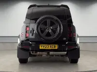 Käytetty Land Rover Defender HSE Dynamic 300 HP (220 kW) 2023 Harmaa Katumaasturi
