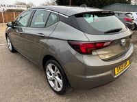 Used Vauxhall Astra SRi 105 HP (77 kW) 2019 Grey Hatchback