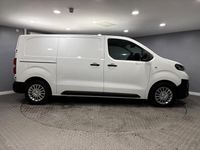 Used Toyota Proace 100 kW (136 HP) 2022 White MPV