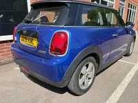 Used Mini Cooper Classic 134 HP (98 kW) 2019 Blue Hatchback