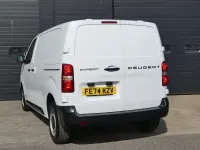Used Peugeot Expert 143 HP (105 kW) 2025 White Van