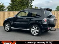 Used Mitsubishi Shogun 187 HP (137 kW) 2017 Black SUV