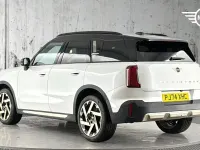 Second-hand Mini Countryman Exclusive 218 CP (160 kW) 2024 Alb SUV