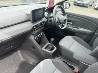 Used Dacia Jogger Extreme 110 HP (80 kW) 2023 Green MPV
