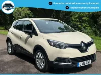 Used Renault Captur Dynamique 90 HP (66 kW) 2016 White SUV