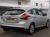 Used Ford Focus Titanium 125 HP (91 kW) 2013 Silver Hatchback