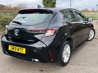 Used Toyota Corolla 122 HP (89 kW) 2019 Black metallic Hatchback