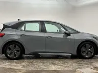 Begagnad Cupra Born 150 kW (204 HK) 2023 Grå Halvkombi