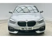 Begagnad BMW 118 Comfort Edition 2020 Silver Halvkombi