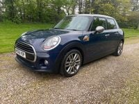 Begagnad Mini Cooper Hatch 2017 Blå Halvkombi