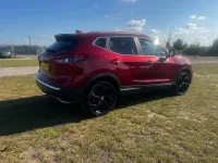 Usado Nissan Qashqai Tekna 140 CV (102 kW) 2019 Rojo SUV