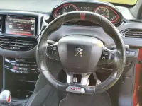 Used Peugeot 208 GTi 208 HP (152 kW) 2016 Red Hatchback