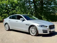 Usado Jaguar XE Portfolio 2017 Prateado Sedan