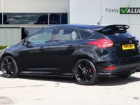 Used Ford Focus ST 250 HP (183 kW) 2017 Black Hatchback