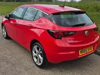 Used Vauxhall Astra SRi 105 HP (77 kW) 2015 Radiant red Hatchback