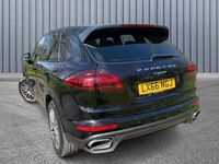 Usado Porsche Cayenne Platinum Edition 262 HP (192 kW) 2016 Preto SUV