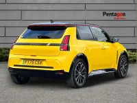 Usado Renault R5 Iconic 110 kW (150 HP) 2026 Other Citadino