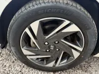 Used Hyundai i20 SE 101 HP (74 kW) 2021 White Hatchback