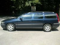 used Volvo V70 2.4