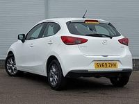 Używany Mazda 2 75 KM (55 kW) 2020 Biały Hatchback